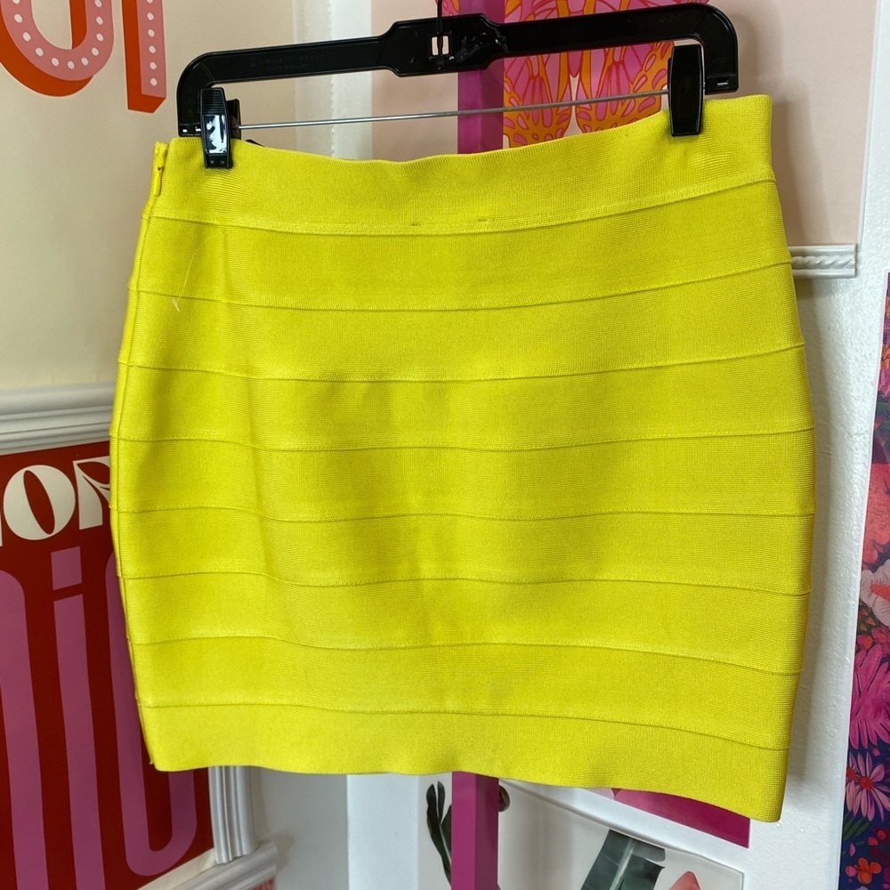 NWT Herve Leger Yellow Bandage Skirt - Picture 6 of 7